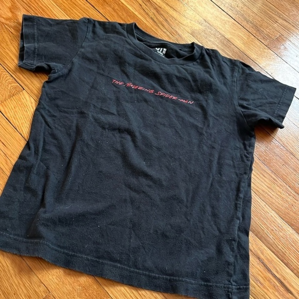 Kids Uniqlo Spider-Man collaboration gently used size is 7//8 fit for us was 5/6